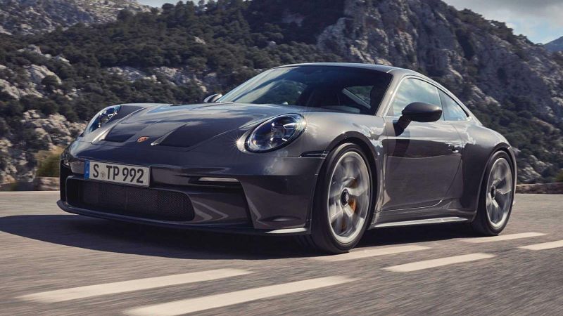 Xe Porsche 911 GT3 có hệ thống vận hành mạnh mẽ, vượt trội
