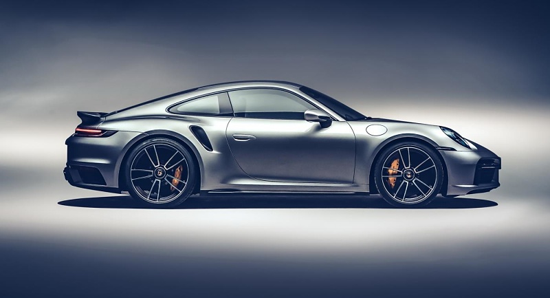 Ngoại thất xe Porsche 911 Turbo được thiết kế tinh tế với nhiều điểm nhấn nổi bật