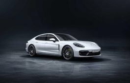 Thông Tin Xe Porsche GTS Sport Turismo: Bảng Giá Và Đánh Giá Xe